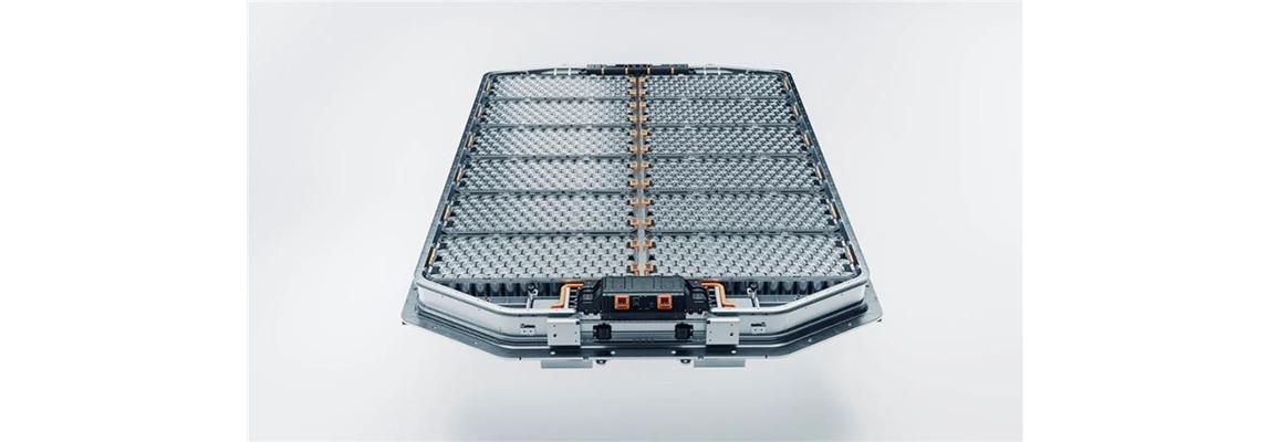 Analysing EV Batteries with AI: Francisco Ribeiro Mansilha on his work placement at INNER